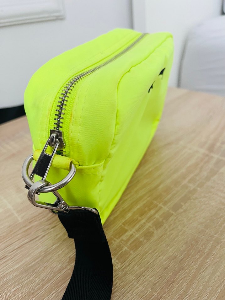 Bershika fosforlu çanta - Görsel 2