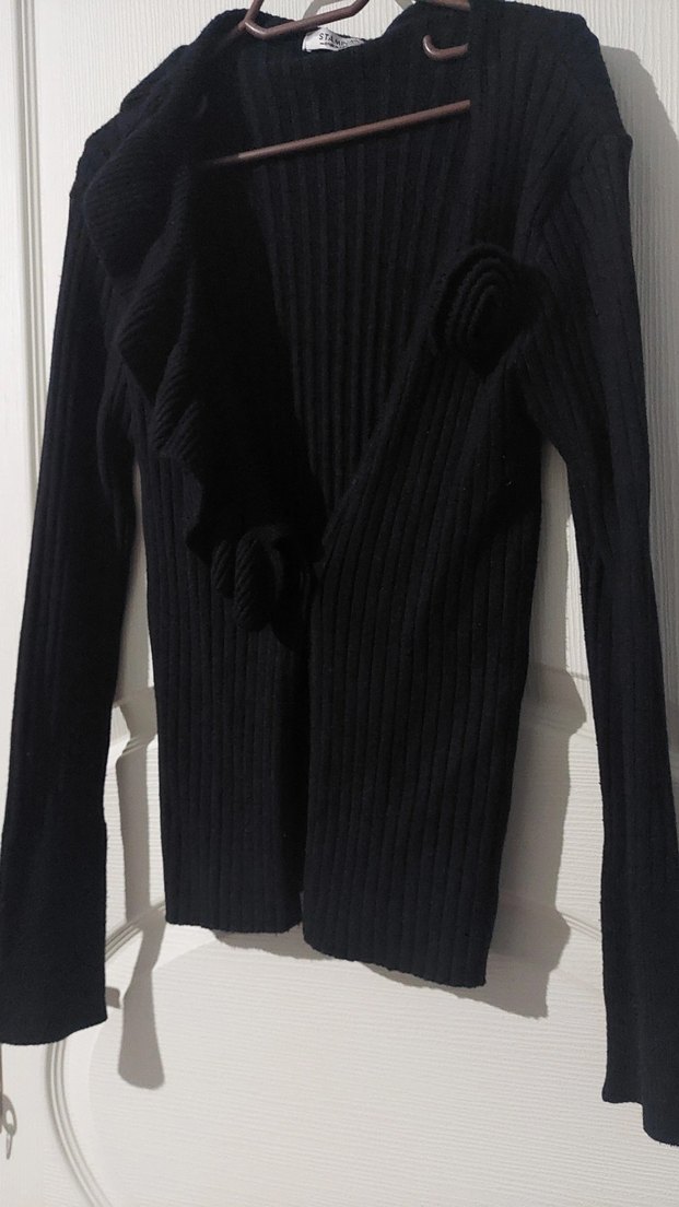 Siyah V Yakalı Uzun Kollu Triko Hırka - Görsel 3