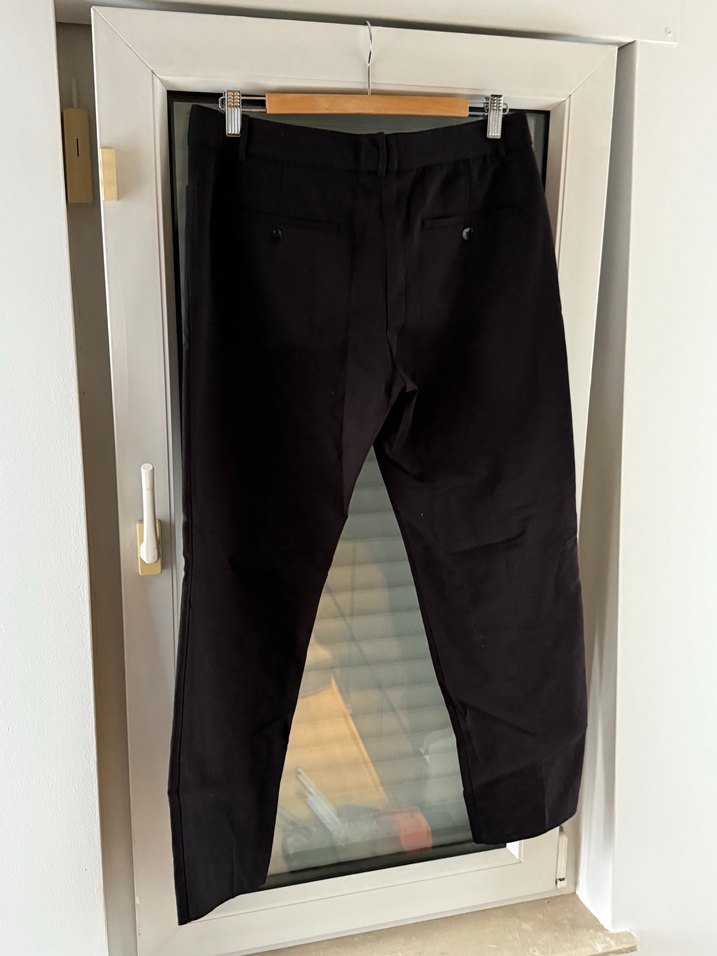 Mango Siyah Klasik Pantolon — görsel 2/4