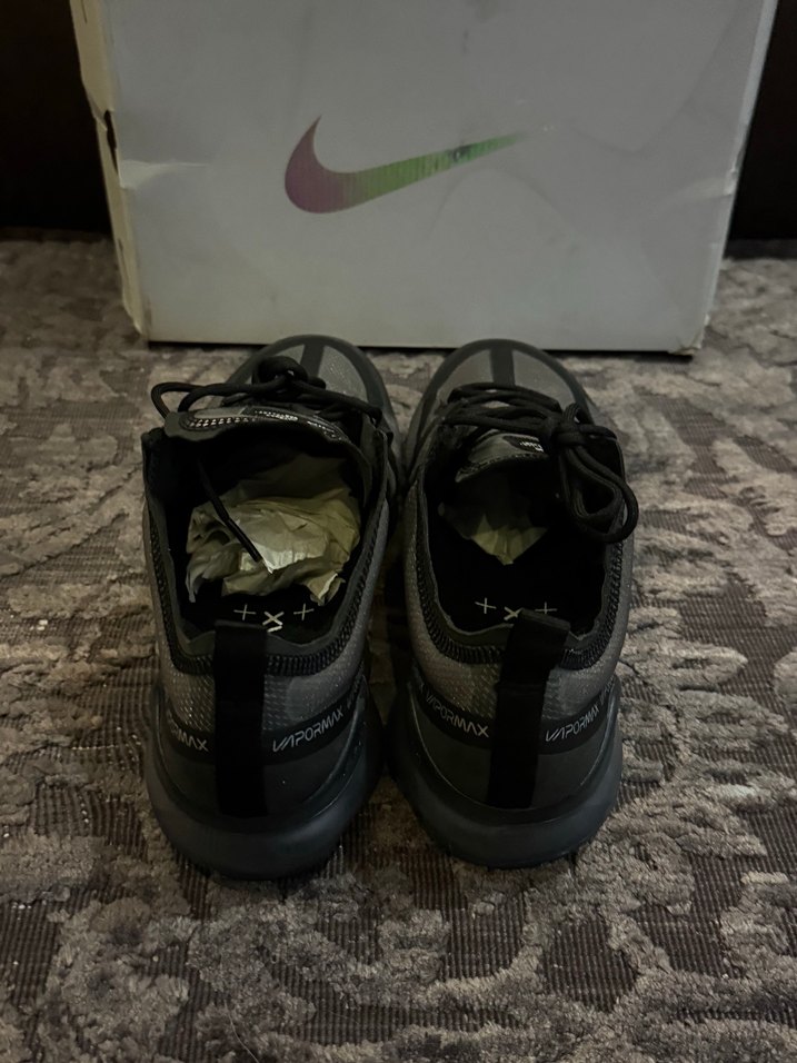 Nike Air VaporMax 2019 Triple Black — görsel 4/7