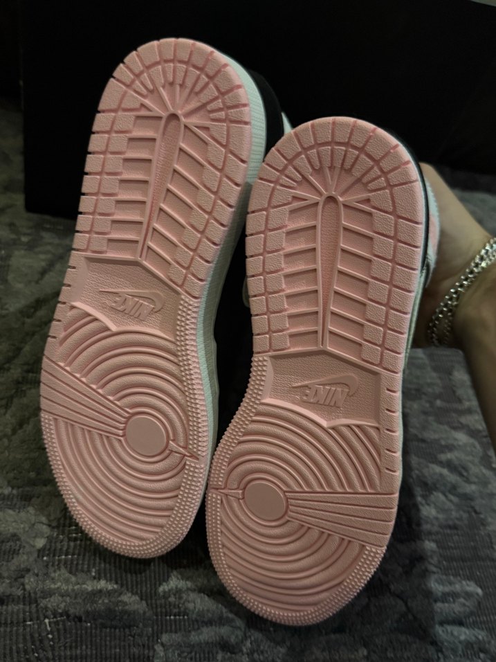 Nike Air Jordan 1 Mid Arctic Pink Black — görsel 5/9