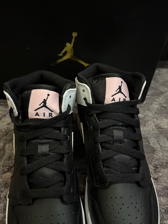 Nike Air Jordan 1 Mid Arctic Pink Black — görsel 7/9