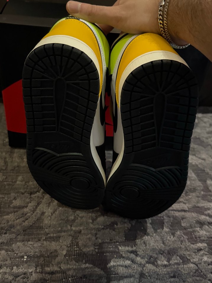 Nike Air Jordan 1 High Volt University — görsel 5/8