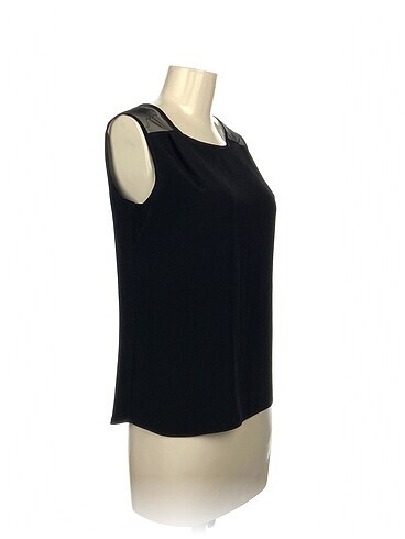 Vintage Love PreLoved Askılı %70 İndirimli.