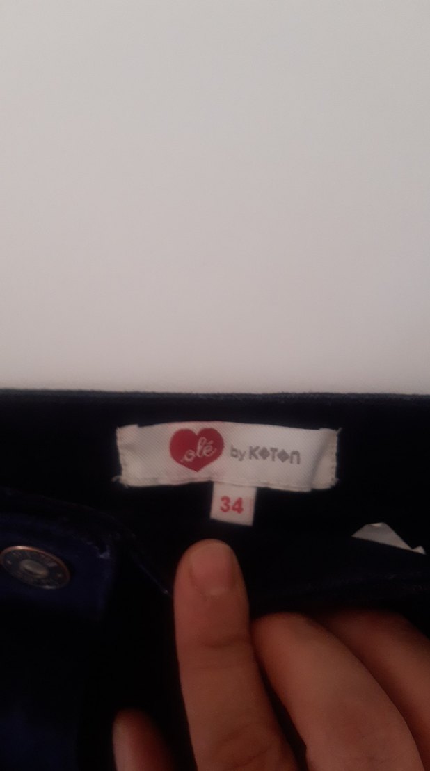 Kız Çocuk Siyah Düz Düğmeli Etek - Görsel 3