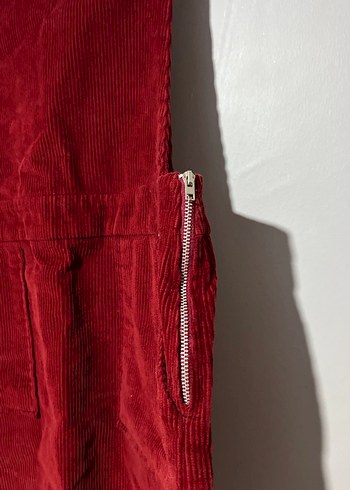 Kırmızı kadife Askılı Mini Salopet - Görsel 4