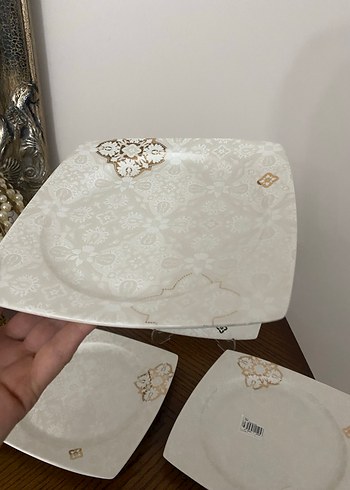 Karaca 4 lü pasta tabağı seti - Görsel 3