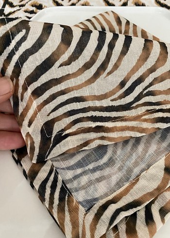 Sıfır Karaca home 12 kişilik 25 parça Leopar Desenli masa örtüsü - Görsel 5