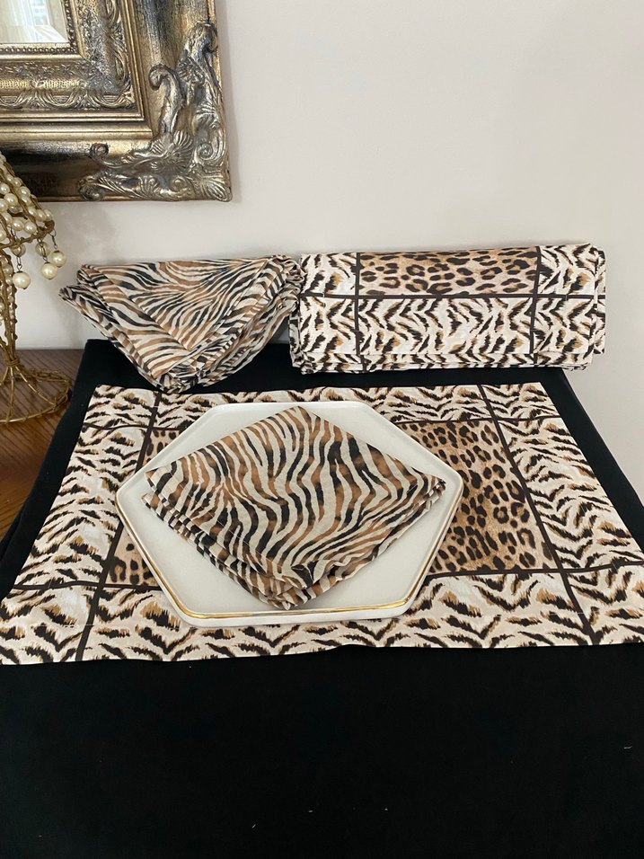 Sıfır Karaca home 12 kişilik 25 parça Leopar Desenli masa örtüsü - Görsel 2
