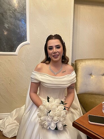 ESRA ÖZCAN WEDDİNG TASARIMI Saten Gelinlik