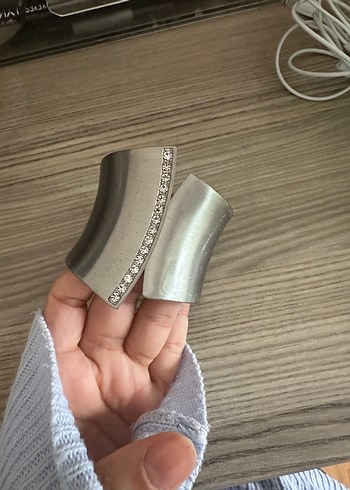 Zara Gri Kemer Detaylı Bileklik