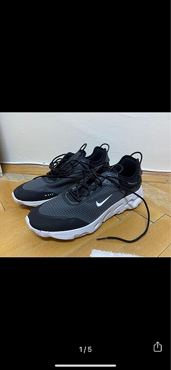 Nike React Live Erkek Spor Ayakkabı