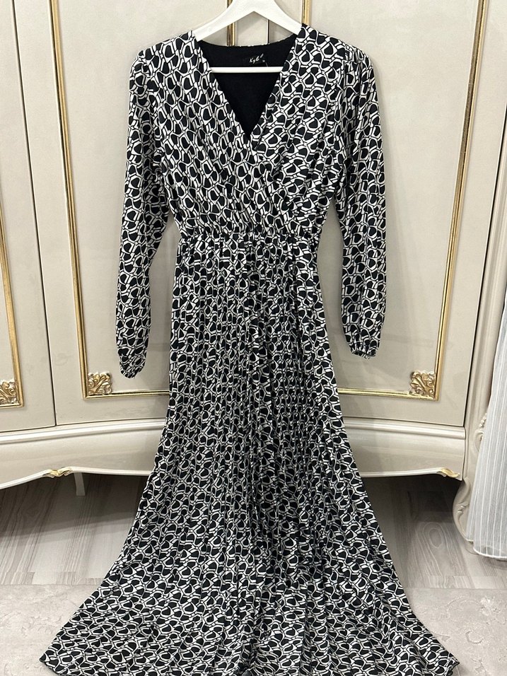 Drapeli V Yakalı Uzun Kadın Elbise - Görsel 3