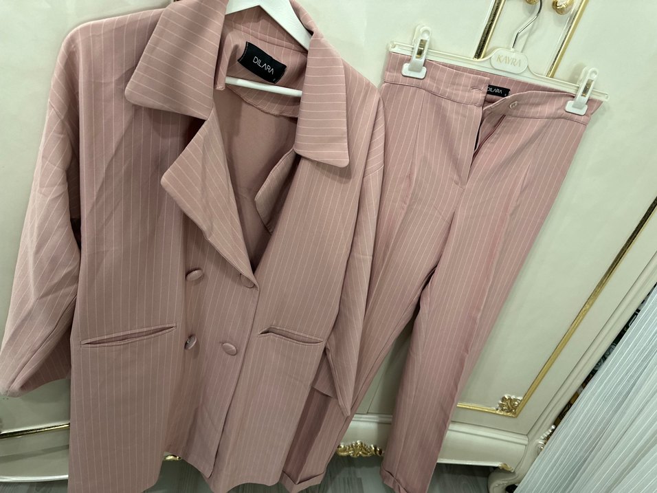 Dilara Nazan Düğmeli Uzun Bej Kadın Blazer takım - Görsel 3