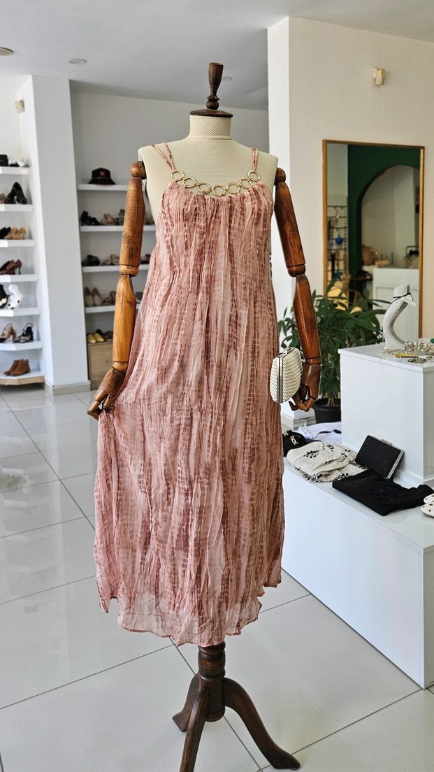 Bej Zincir Detaylı Uzun Askılı Bohem Elbise - Görsel 3