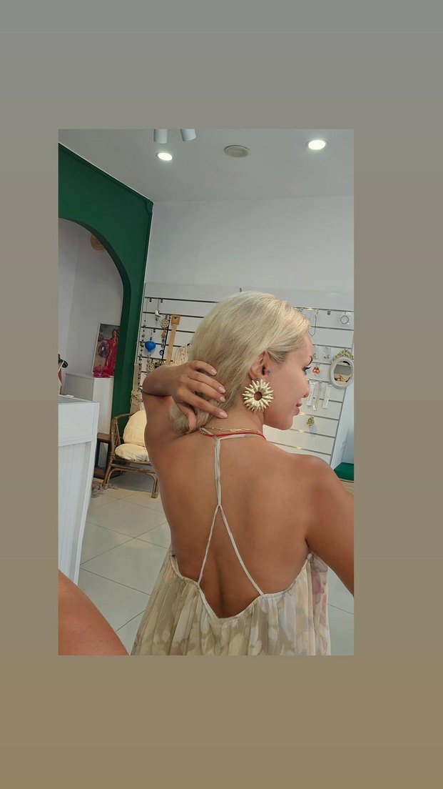 Bej İpek Dokulu Uzun Askısız Elbise - Görsel 3