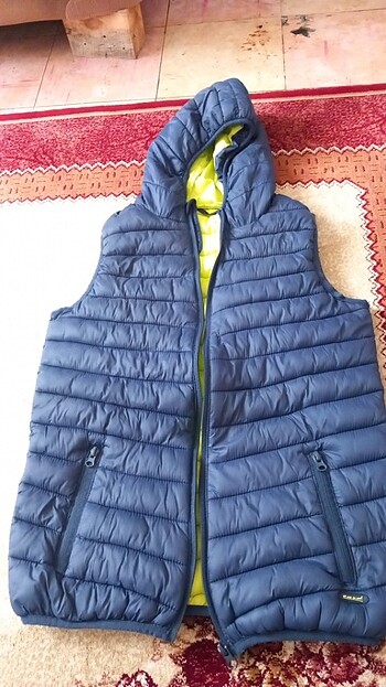 Lcw 12,13 yaş şişme yelek mevsimlik.