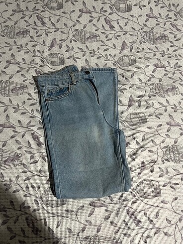 Zara MOM JEAN