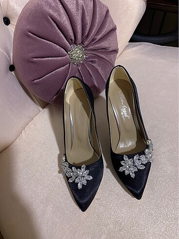Saten siyah stiletto