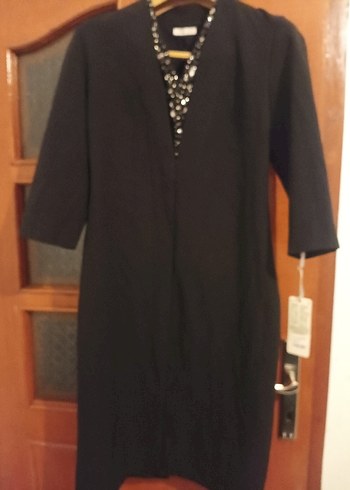 Siyah Taş İşlemeli Uzun Yarım Kollu Elbise - Görsel 2