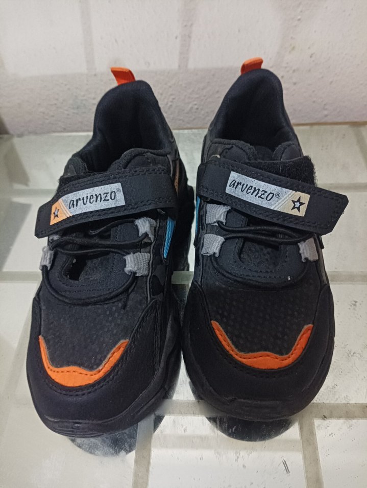 Erkek Çocuk Siyah Spor Ayakkabı - Görsel 2