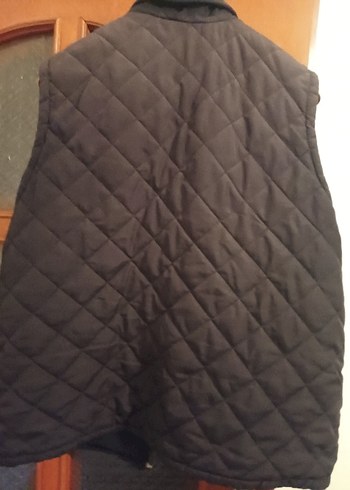 Erkek Siyah Kapitone Fermuarlı Yelek - Görsel 2