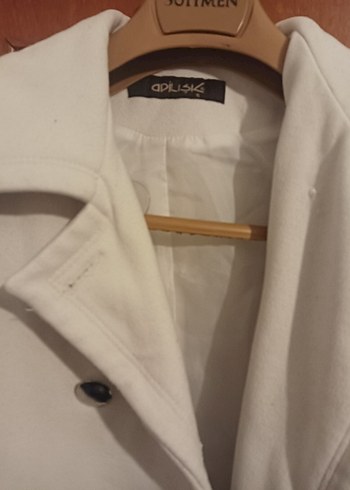 Düğmeli Beyaz Kadın Kaban - Görsel 3