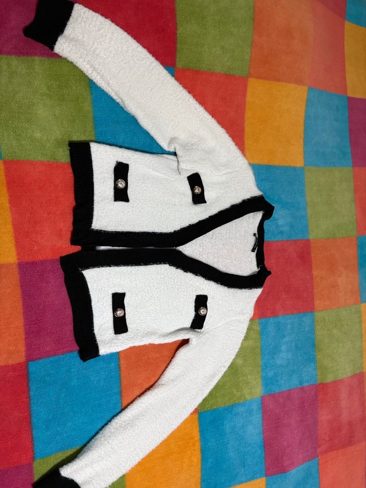 Trendyol Düğmeli Siyah-Beyaz Kadın Hırka - Görsel 2