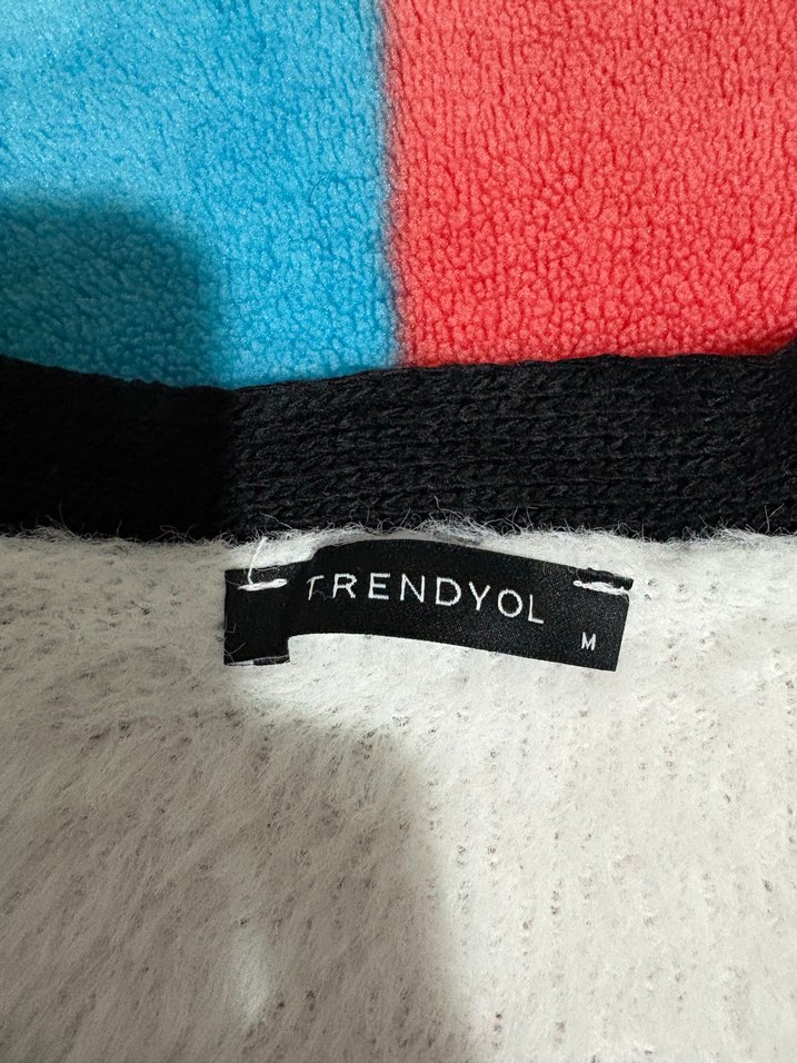 Trendyol Düğmeli Siyah-Beyaz Kadın Hırka - Görsel 3