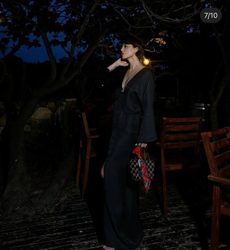 Beauty Omelette Uzun Siyah V Yaka Elbise - Görsel 4