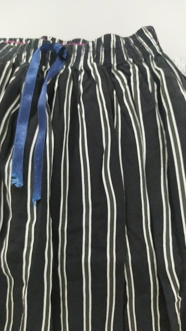 Gri Siyah Çizgili Pilili Mini Etek - Görsel 2