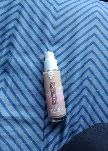 Yves Rocher Beige Fondöten