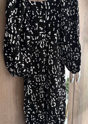 Trendyolmilla Yırtmaçlı Uzun Siyah Elbise - Görsel 3