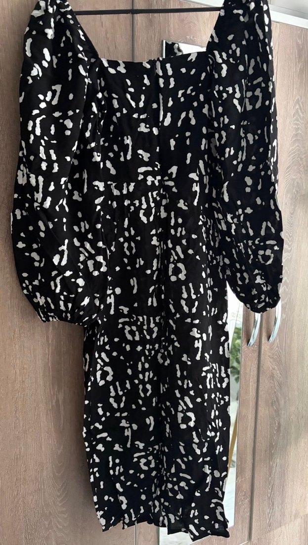 Trendyolmilla Yırtmaçlı Uzun Siyah Elbise - Görsel 3