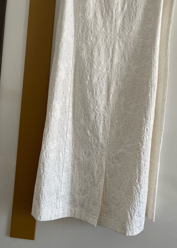 Beyaz Elbise - Görsel 4