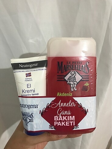Le petit marseıllals ve neutrogena el kremi