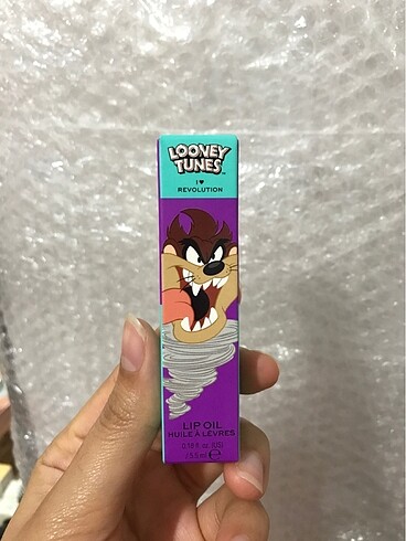 I heart revolution looney tunes lip oil dudak yağı