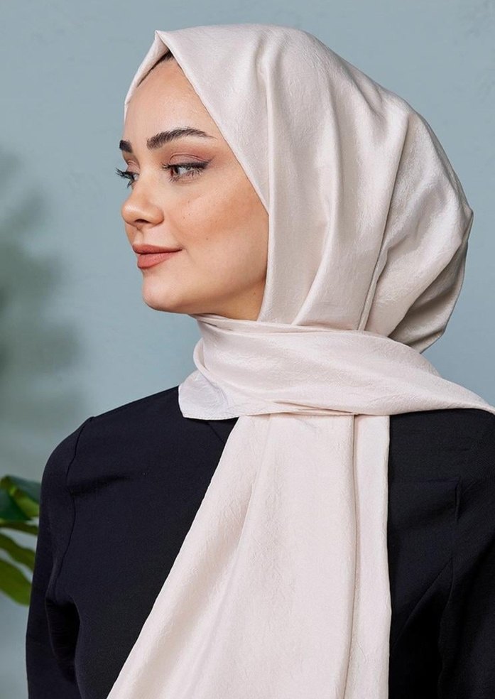 İpek Görünümlü Şal - Görsel 3