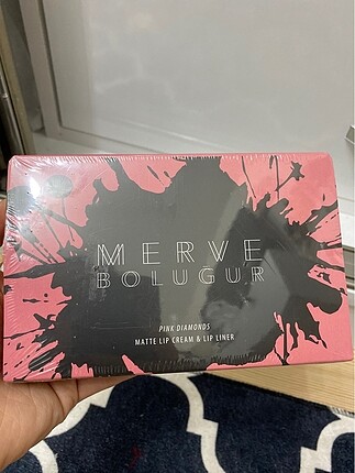 Merve bolugur ruj kalem set