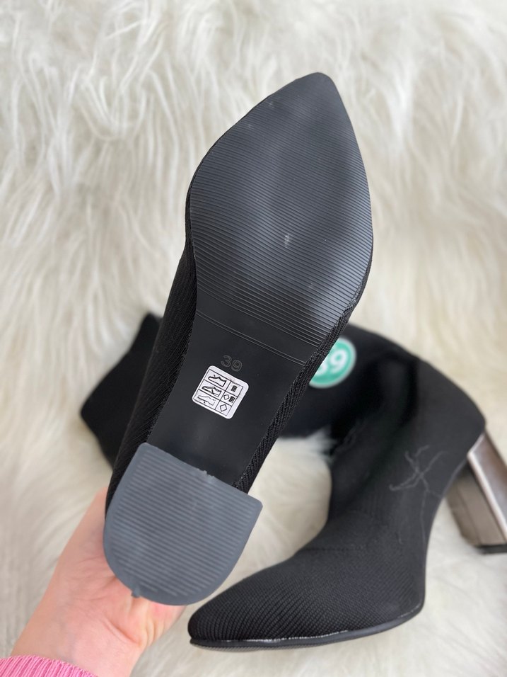 Siyah Elastik Blok Topuklu Kadın Bot - Görsel 3