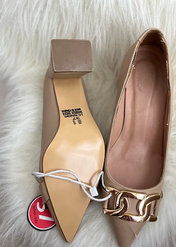 Bej Klasik Stiletto Tokalı Topuklu Ayakkabı - Görsel 3