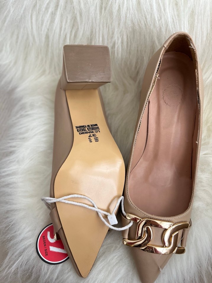 Bej Klasik Stiletto Tokalı Topuklu Ayakkabı - Görsel 3