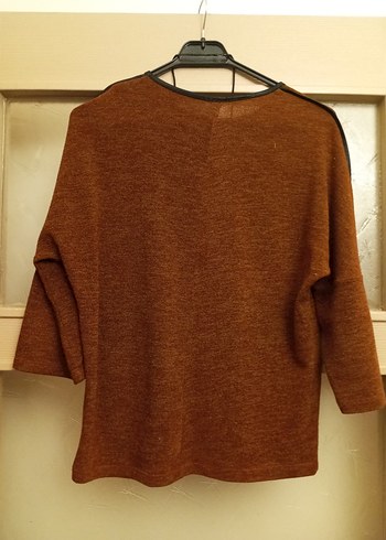 xl Beden camel Renk XL beden ince triko bluz ölçüleri Açıklamada yaziyor