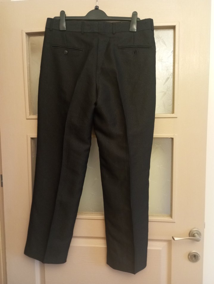 50 beden siyah kumaş pantolon ölçüleri açıklamada yazıyor - Görsel 3