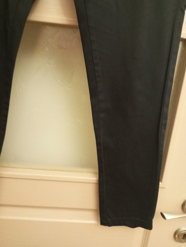 Zara Man 44 beden kumaş pantolon ölçüleri açıklamada yazıyor - Görsel 3