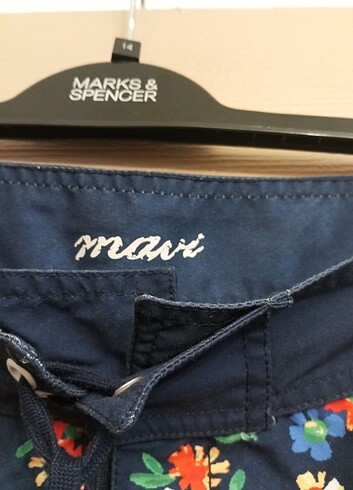 44 Beden Mavi marka 44 beden şort ölçüleri açıklamada yaziyor