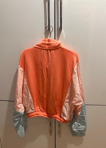 Bershka Yağmurluk - Görsel 4