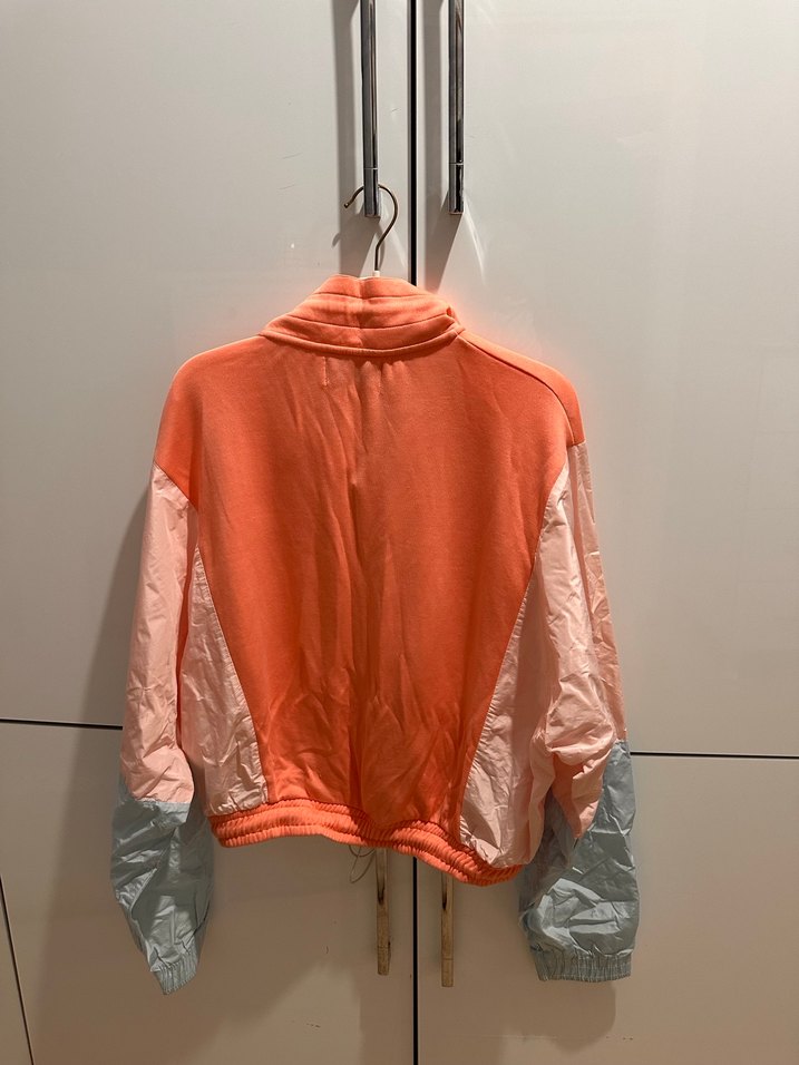 Bershka Yağmurluk - Görsel 4