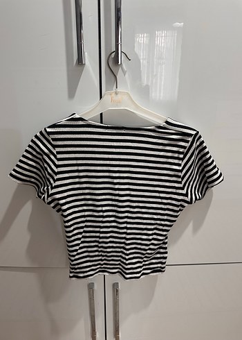 Çizgili crop - Görsel 3