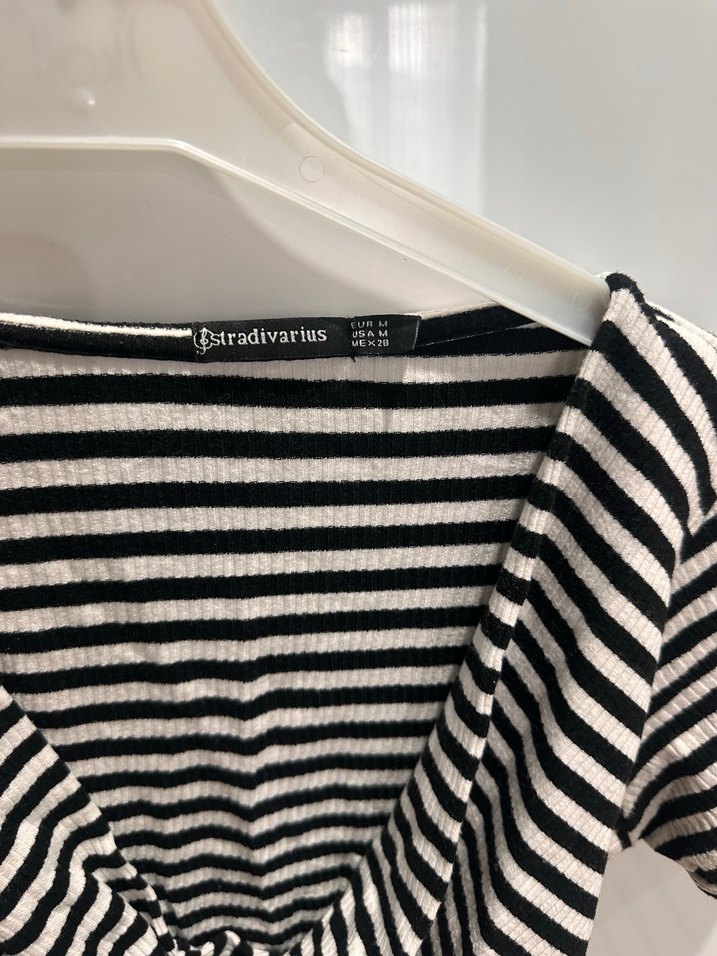 Çizgili crop - Görsel 2